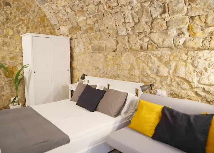 Catedral Apartman Girona